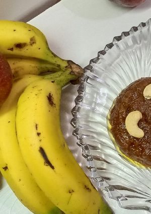 હલવો(Halwa Recipe in Gujarati) રેસીપી મુખ્ય ફોટો