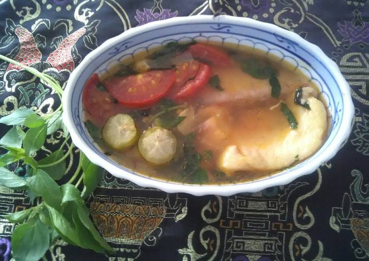 Cara mudah Menyiapkan Sup Ikan Dori, Anti Gagal