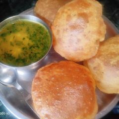 A picture of Bedmi Poori.