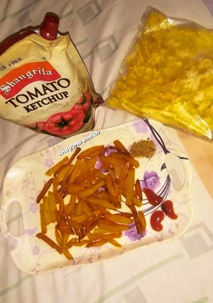 A picture of Crispy frozen fries 🍟.