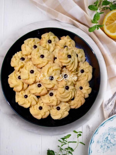 Foto resep Kue Semprit Mawar Chocochips (Super Lembut Tanpa Mixer)