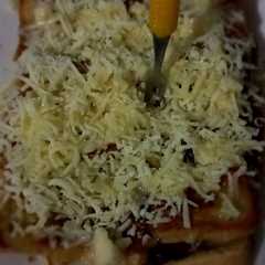รูปของ Toast fill banana chocolate with cheese blanket,yummm