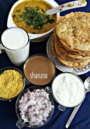 A picture of Dal Pakwan.
