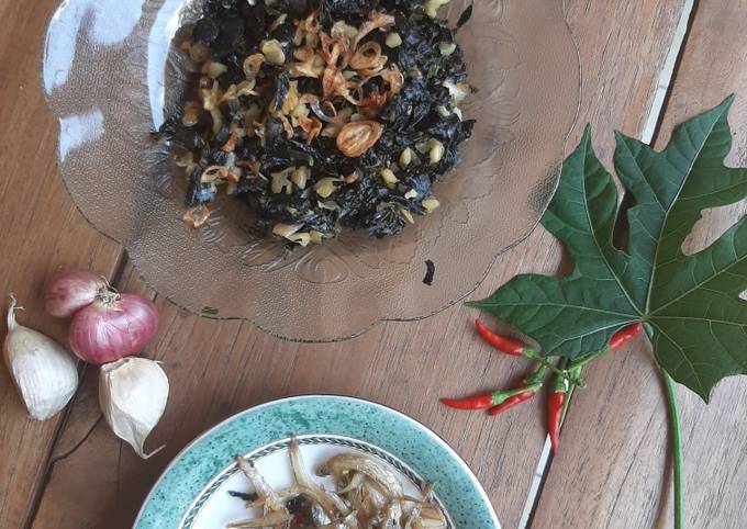 Resep Tumis Daun Pepaya dan Teri Goreng Pedas, Lezat Sekali