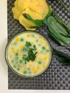 صورة لوصفة شوربة كريمة الدجاج بالخضار 💚💛