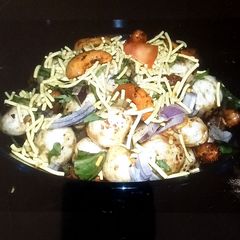A picture of Healthy makhana bhel.