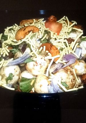 A picture of Healthy makhana bhel.