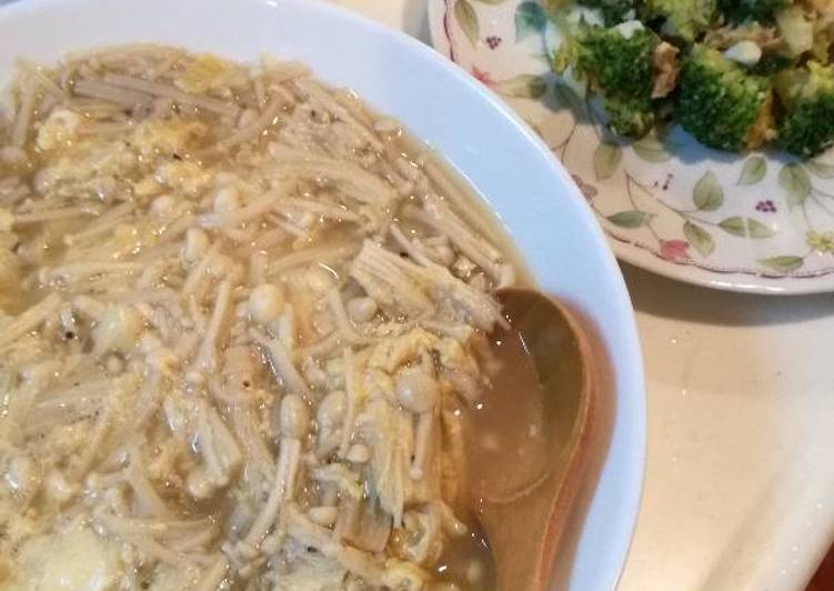 Bagaimana Membuat Sup Enoki Telor aroma bawang putih, Enak