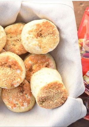 Una foto de Scones sabor a pizza. Receta de la página de alicante