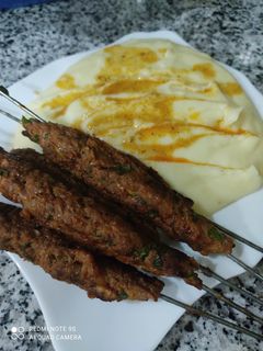 صورة لوصفة كباب مشوي وبوري 🍽️😍🍹