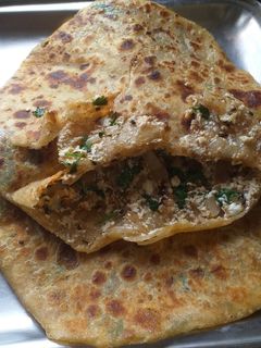 मेथी पनीर पराठा (Methi paneer paratha recipe in Hindi) रेसिपी मुख्य फोटो