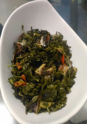 Foto resep Oseng Daun Luntas