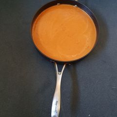 A picture of Tomato and Red Pepper Soup.