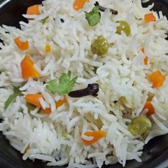 A picture of Simple carrot peas pulao.