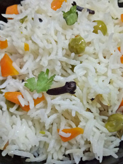 A picture of Simple carrot peas pulao.