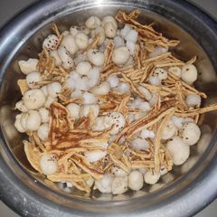 A picture of Vrat ki namkeen.