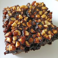A picture of Wet Hazelnut Cake.