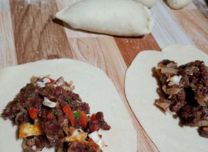 Una foto de Empanadas de morcilla