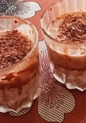 A picture of Chocolate Banana Shake.