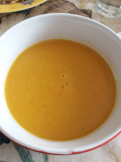 Una foto de Sopa lentejas rojas y zanahoria🥕