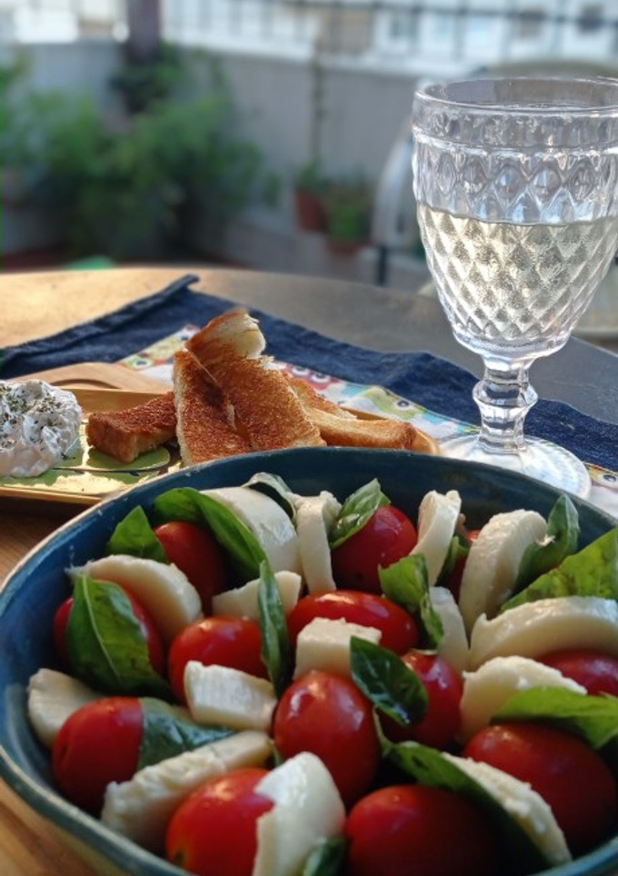 Una foto de Ensalada caprese