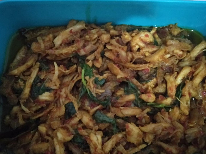Cara Gampang Membuat Ayam suwir kemangi pedas manis, Enak