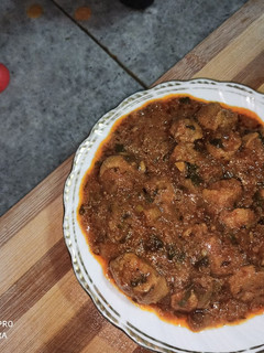 A picture of Nutri Soya Chunks Gravy.