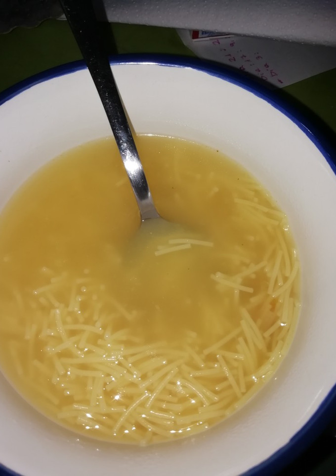 Una foto de Sopa de fideos, cena rápida