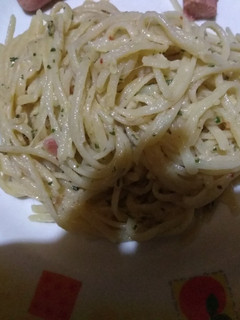 Una foto de Tallarines con queso🤤😋