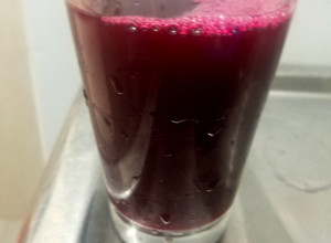 Una foto de Jugo de zanahoria y remolacha