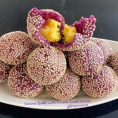 A picture of Sesame Balls with Purple Sweet Potato.