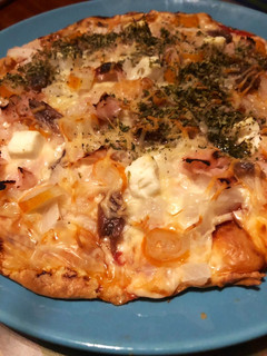 Una foto de Pizza proteica con base de pollo
