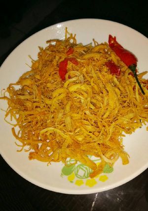 Hình của món Khô gà xé sợi không cần lò nướng ngon mê ly.