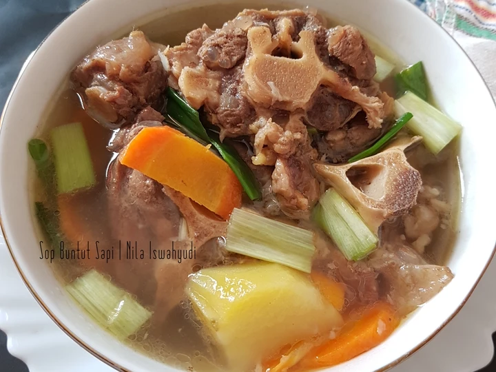 Langkah Gampang Menyiapkan Resep Sop Buntut Sapi yang Sempurna