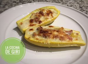 Una foto de Zucchini Relleno (Calabacín) #lacocinadegiri