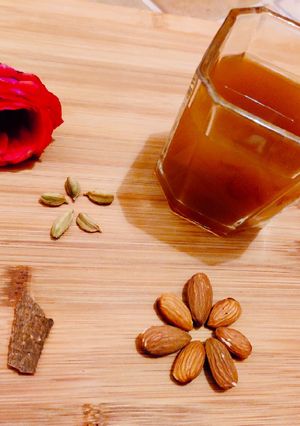 A picture of Kashmiri kahwa Tea.
