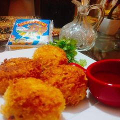 A picture of Cheesy_Rice_Balls.