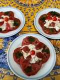 Petites salades de tomates au crabe