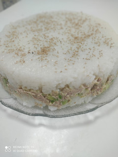 Una foto de Sushi cake