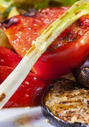 Foto principal de Ensalada de pimientos con berenjenas