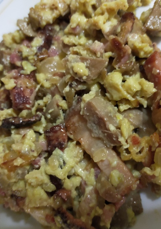 Una foto de Revuelto de huevos con bacon