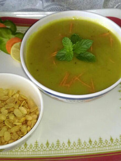 A picture of #soupsalad.