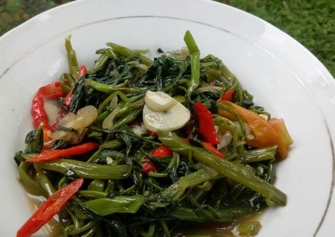 Langkah Mudah Membuat Resep Tumis Kangkung Pedas Manis