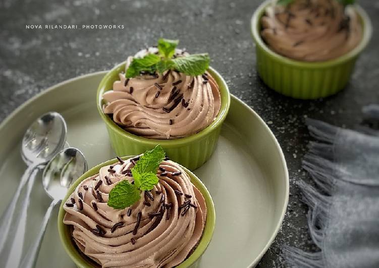 Cara Memasak Simple Chocolate Mousse Yang Nikmat
