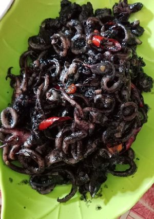 Foto resep Cumi Item Praktis