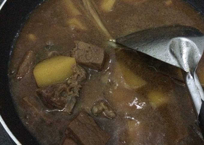 Semur daging sederhana