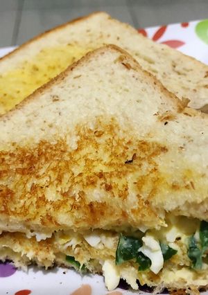 Foto resep Egg and cheese sandwich (mudah dan super enak!)