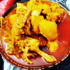A picture of Assamese browler chicken curry.