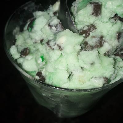 Helado de menta granizada ☘? Receta de Dami Monge- Cookpad