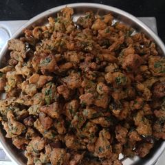 A picture of Palak pakora.